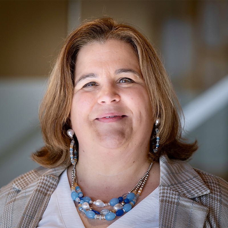 Jennifer Curran headshot